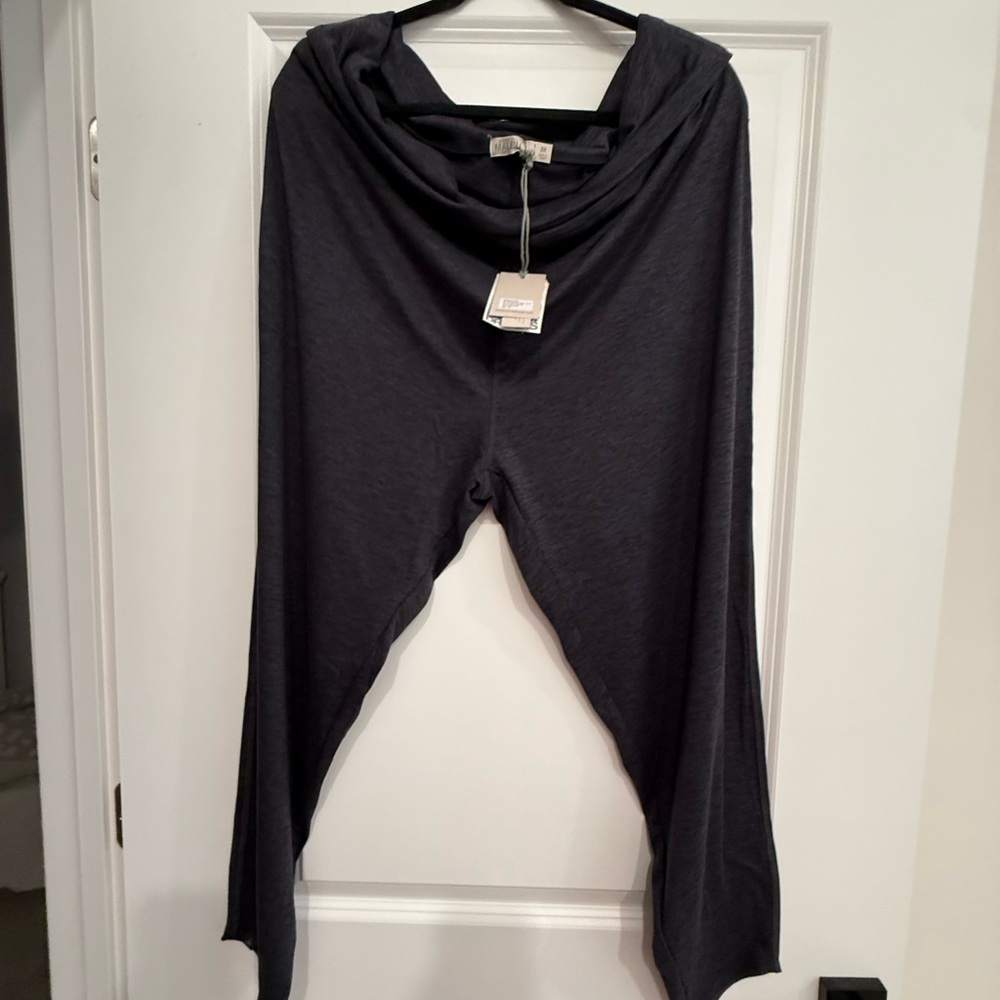Barefoot Dreams Butterchic Foldover Charcoal Leggings